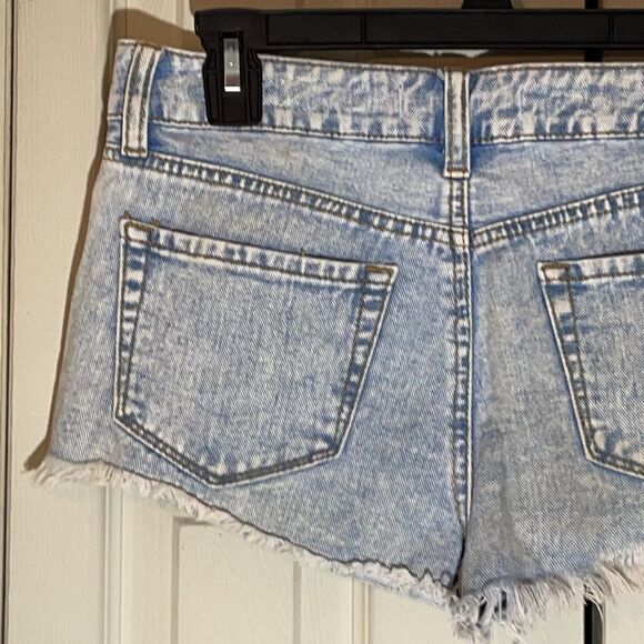 Bullhead Denim Low Rise Distressed Shorty Shorts 3 - Picture 9 of 16